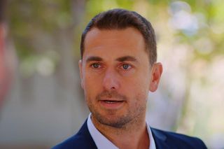 Miłość i nadzieja odc. 270. Kuzey, doktor Levent