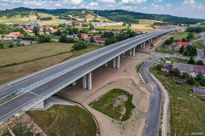 Odcinek Bolków – Kamienna Góra liczy w sumie nieco ponad 16 kilometrów długości. W dłuższym tunelu będzie odcinkowy pomiar prędkości