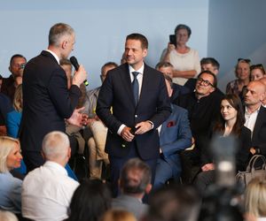 Jakimi samochodami jeżdżą kandydaci na prezydenta 2025? Sprawdziliśmy, co stoi w ich garażach!