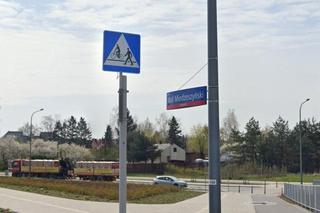 To najdłuższa ulica w Warszawie. Ma aż 14,5 km, ciągnie się przez dwie dzielnice