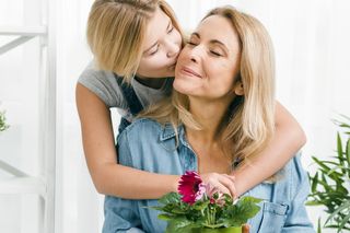 Życzenia na Dzień Matki. Tradycyjne życzenia są najlepsze
