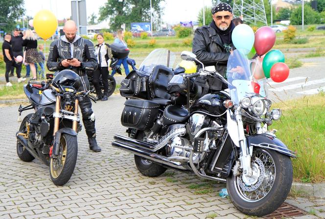 Przed Areną Lublin symbolicznie pożegnano dwójkę tragicznie zmarłych motocyklistów