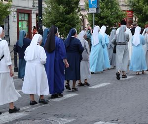 76. rocznica Cudu Lubelskiego. Procesja różańcowa w centrum Lublina
