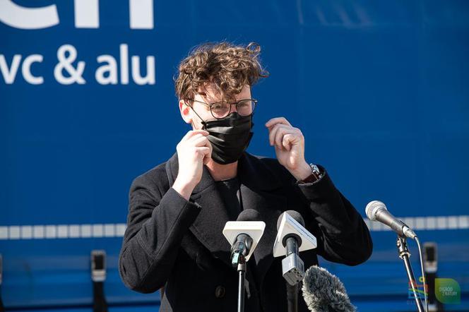 Łukasz Grabarczyk, przedstawiciel akcji