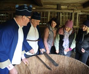 Tak ongiś siekano kapustę w woj. lubelskim. „Obieraczki kapuściane” w Muzeum Wsi Lubelskiej