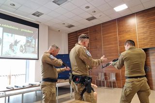 Jak przetrwać atak w szpitalu? Krakowska policja szkoli medyków z procedur antyterrorystycznych
