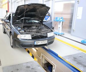 Opłata za badanie techniczne samochodu w górę. Ile wyniesie? Mamy odpowiedź z ministerstwa 
