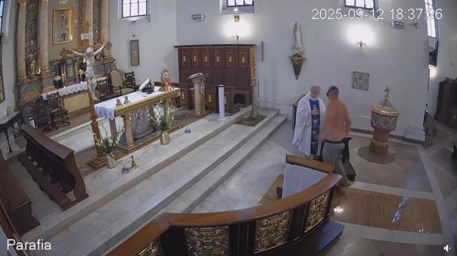 Półnagi mężczyzna przerwał mszę. Krzyczał, był agresywny
