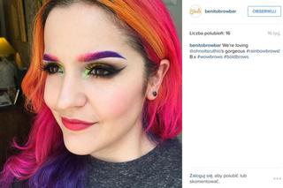 makijaż, tęczowe brwi, kolorowe brwi