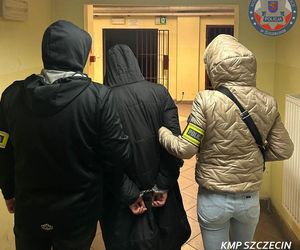 Ostrzelali kamienicę w centrum miasta. Jeden z nich miał w domu cały arsenał