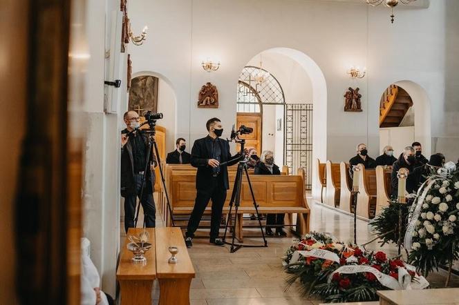 Videopogrzeb, czyli pochówek online - na czym polega?