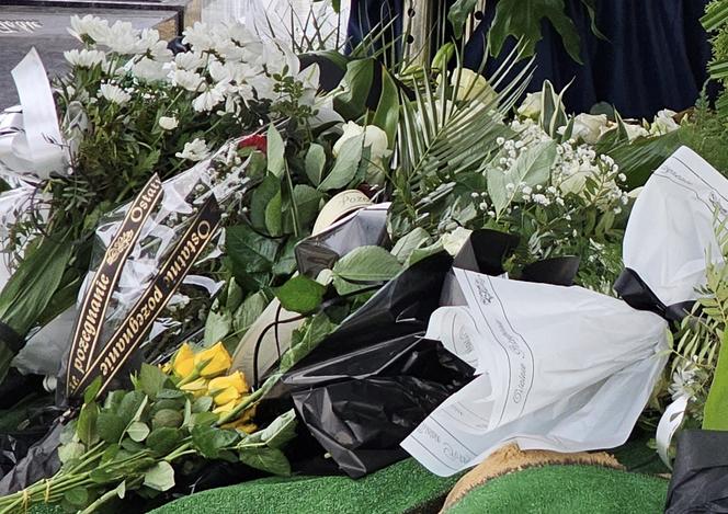Kobyla Góra, pogrzeb zamordowanych sióstr 