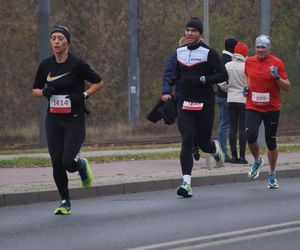 Bydgoski Bieg Niepodległości 2024 przyciągnął tłumy. Najstarszy uczestnik miał 87 lat! [ZDJĘCIA]