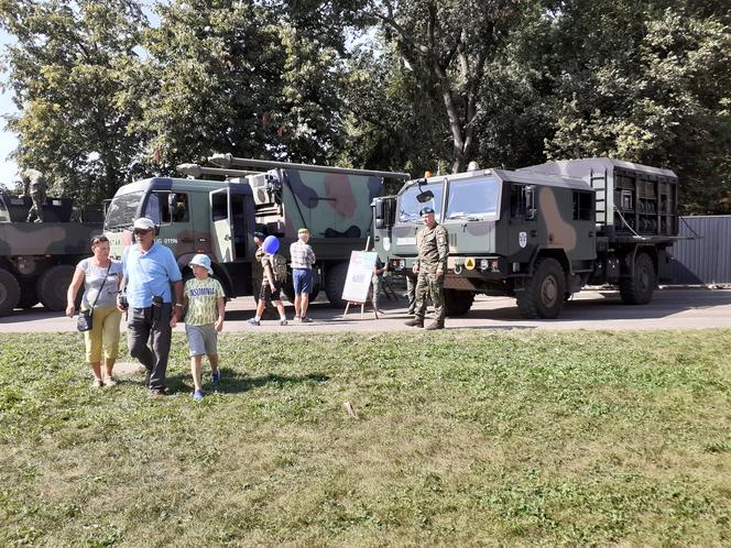 Zobacz zdjęcia z Pikniku Wojskowego z okazji święta 18. Batalionu Dowodzenia w Siedlcach