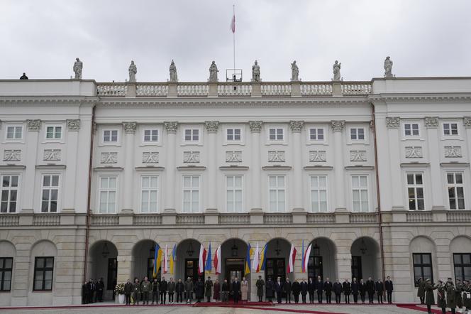 Zełenski z żoną w Pałacu Prezydenckim. Tak przywitał ich Duda