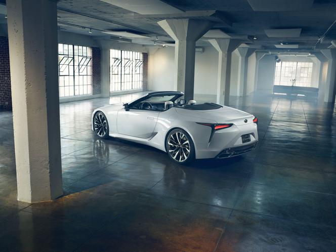 Lexus LC Convertible Concept