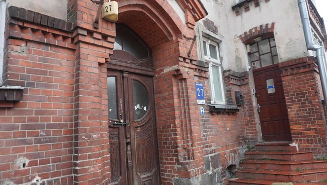 Zabytkowa kamienica w Olsztynie na sprzedaż. To największy pustostan w centrum miasta