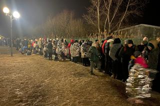 Kolosalny namiot dla uchodźców przy Dworcu Wschodnim. Jurek Owsiak przekazał ważną wiadomość