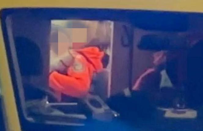  Narkotyki w „aucie na minuty”! Samochodem, oprócz nielegalnego towaru, jechało ośmiomiesięczne dziecko