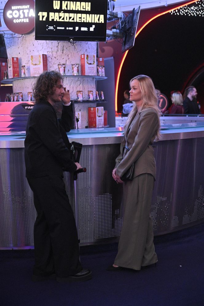 Premiera "LARP. Miłość, trolle i inne questy": Pawł Deląg z partnerką