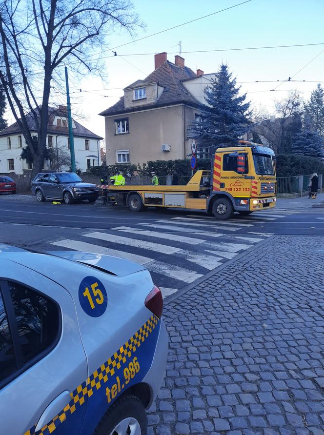 Mistrzowie parkowania w Poznaniu. Ul. Małopolska