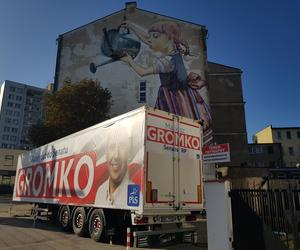 Plakaty wyborcze zalały cały Białystok. Wiszą już na każdym słupie. Sprawdźcie te najciekawsze [ZDJĘCIA]