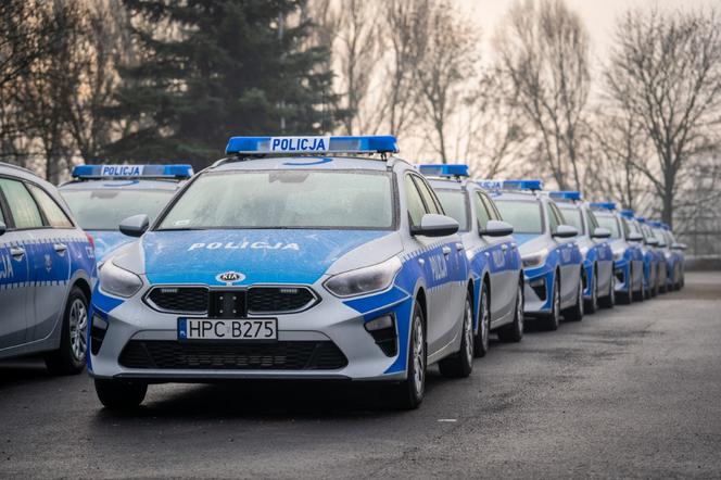 Kujawsko-pomorska policja odebrała 29 nowoczesnych radiowozów