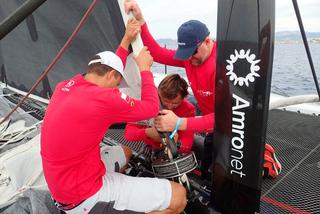 Robert Szustkowski i R-Six Team na drugim miejscu w regatach Multihull Cup 