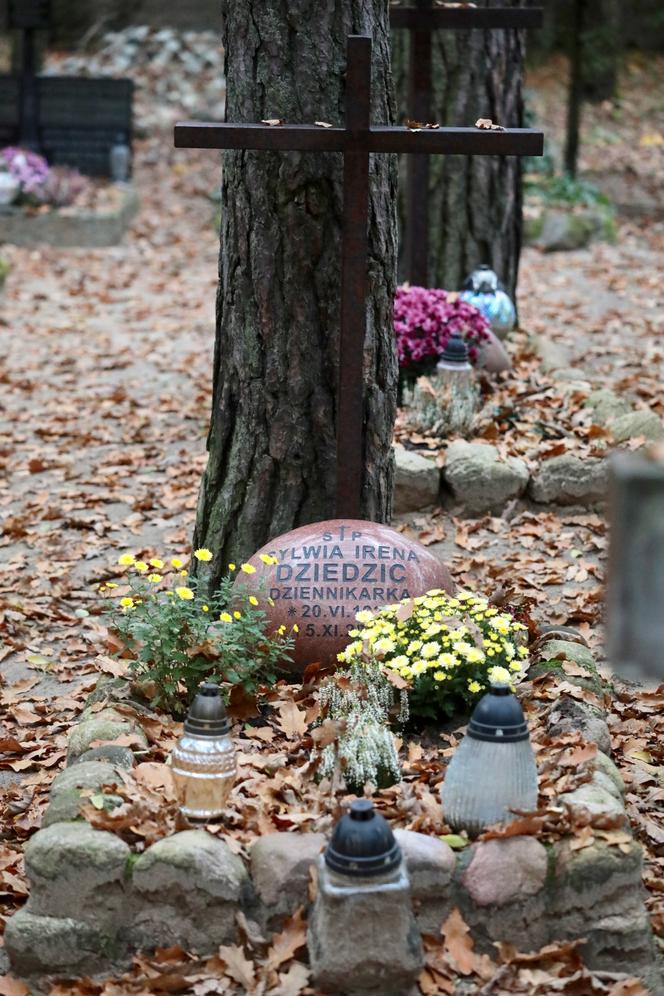 Irena Dziedzic pochowana jest w Laskach