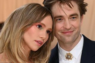 Robert Pattinson zostanie ojcem! Suki Waterhouse pokazała krągłości