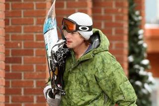 Ashton Kutcher na snowboardzie ZDJĘCIA!
