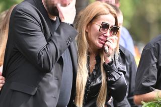 Sylwia Peretti rzuciła się na urnę z prochami syna! Ten widok roztrzaska nawet najtwardsze serca