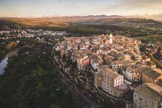 Polacy kupują domy we Włoszech na potęgę, bo nie stać ich na mieszkania w Polsce! 