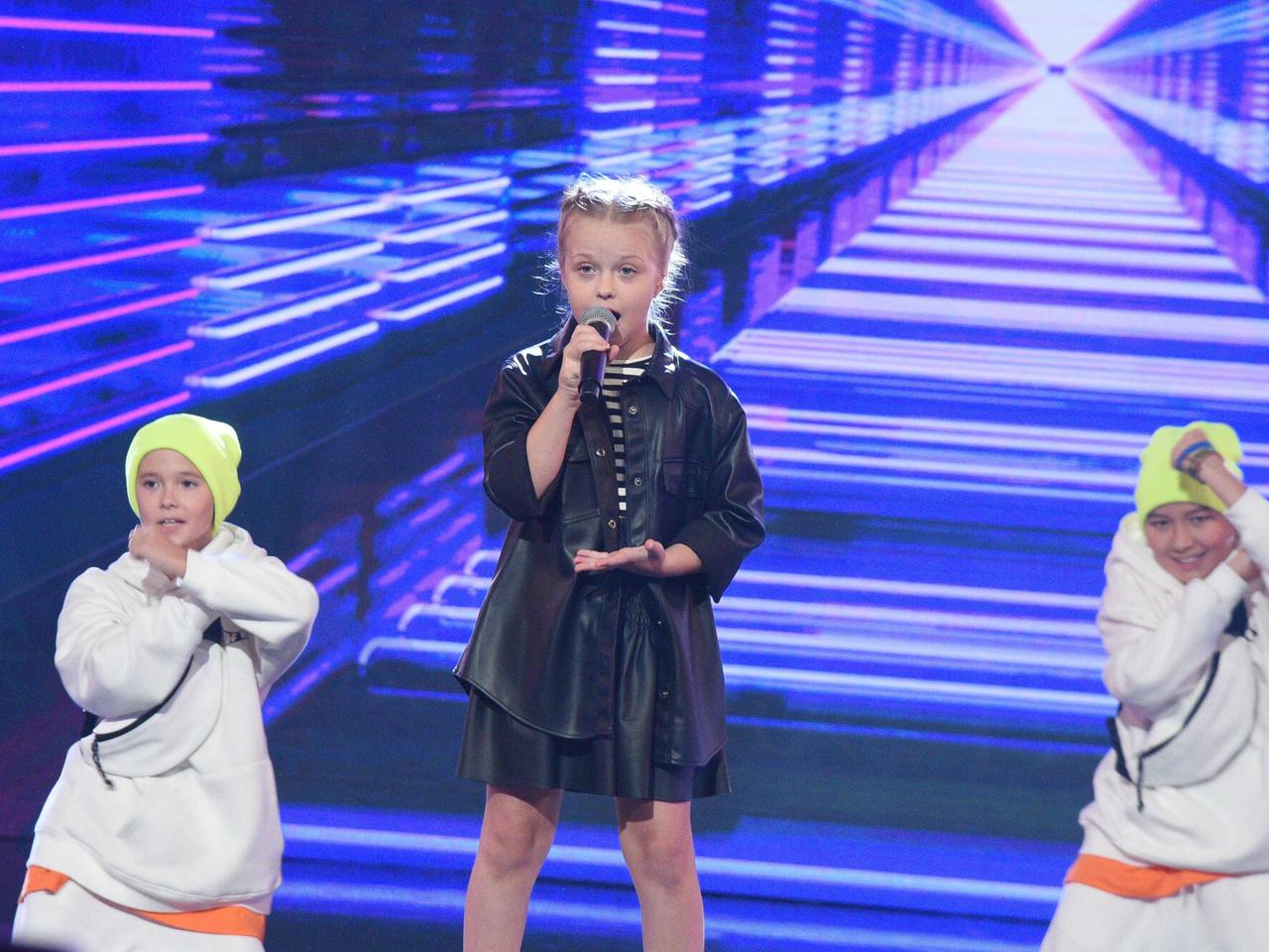Ala Tracz eksperymentuje z wyglądem. Była gwiazda The Voice Kids nadal urzeka fanów