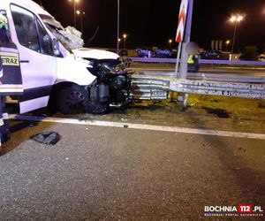 Wypadek busa na A4 w Kłaju