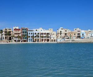 Malta. W tym mieście notuje sie ponad 300 słonecznych dni rocznie. Z lotniska w Rzeszowie  dolecisz tam w niecałe 3 godziny