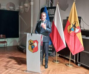 Wręczono Leszczyńskie Laury Oświaty. Zdolnym uczniom ze szkół w Lesznie