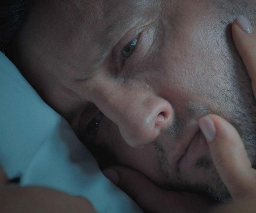 M jak miłość, odcinek 1870: Dorota (Iwona Rejzner), Bartek (Arkadiusz Smoleński) 