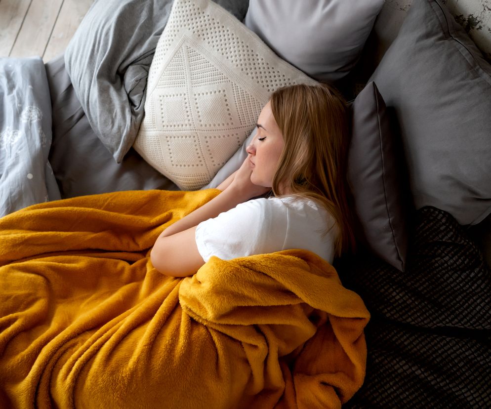 Śnisz, że się budzisz? Oto, co twój organizm chce ci powiedzieć