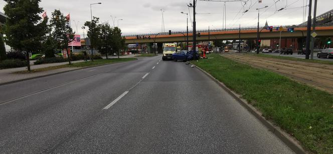 Bydgoszcz: Wypadek na ul. Jagiellońskiej! Jedna osoba trafiła do szpitala 