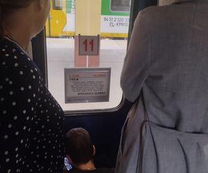 Tłok w pociągu PKP Intercity. W takich warunkach podróżował nasz czytelnik