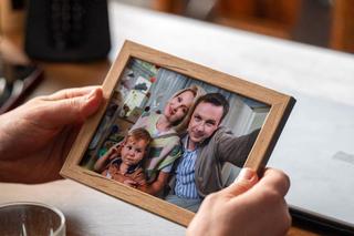 	Barwy szczęścia odc. 2984. Bruno (Lesław Żurek), Bożena (Marieta Żukowska), Tadzio (Józio Trojanowski)