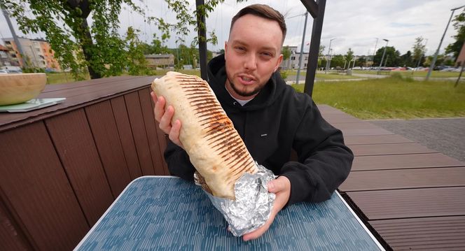 Książulo wrócił do Radzionkowa, by znów spróbować kebaba-giganta