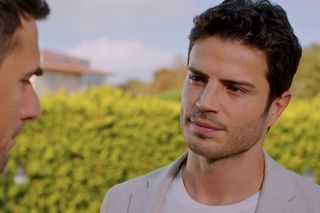 Miłość i nadzieja, odcinek 372: Gdy Ege konfrontuje się z powracającą Sedą, pada strzał