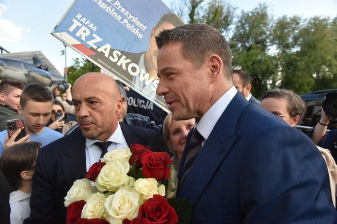 Rafał Trzaskowski, Sławomir Mentzen