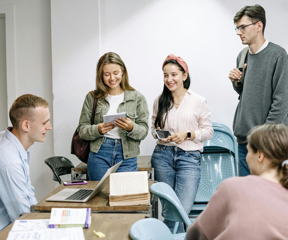Ponad 3000 miejsc czeka na ósmoklasistów. Kieleckie szkoły ruszają z rekrutacją – sprawdź edukacyjne hity!
