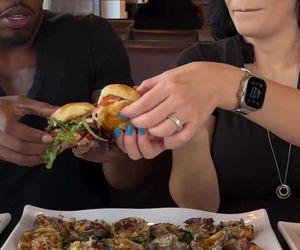 Influencerka kręciła film na Instagrama. Nagle uderzyło w nią auto!