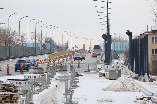 Otwarcie wiaduktu na Łazienkowskiej. Utrudnienia będą się jeszcze ciągnąć 