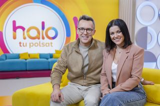 Kiedyś dziennikarz, a dzisiaj pan od plastyki? Kurzajewski z Cichopek kleją wielkanocne ozdoby!