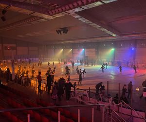 Szykujcie łyżwy. Halloween Ice-Party na elbląskim lodowisku